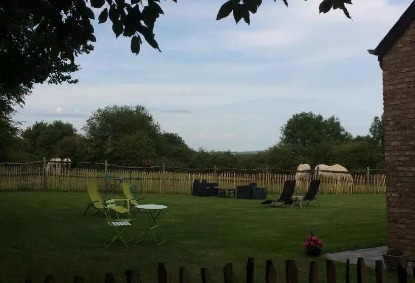 Majatalo La Maison Aux Prés