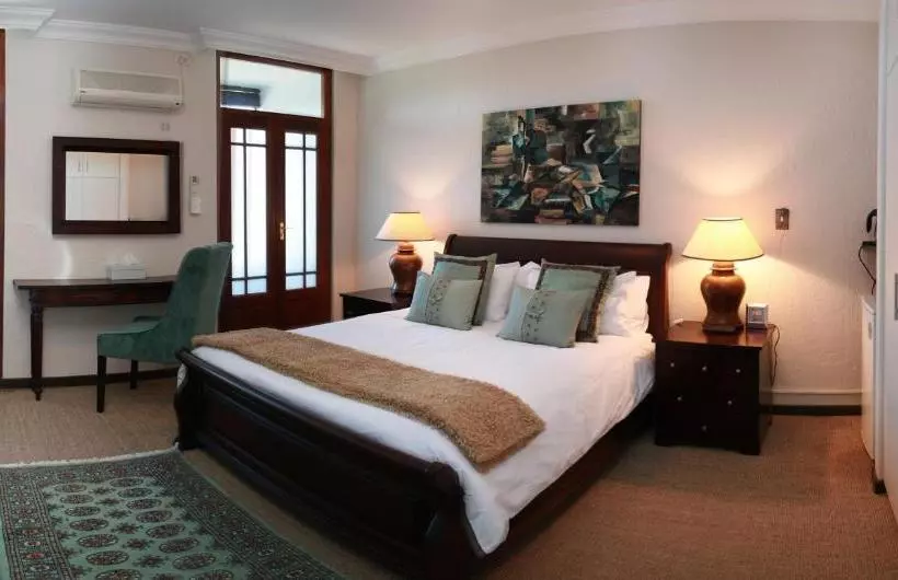 پانسیون Lembali Lodge Luxury Guesthouse