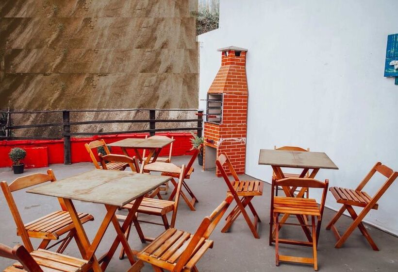 ペンション Pousada Chale Suisso