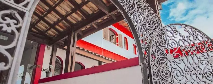 Majatalo Pousada Chale Suisso