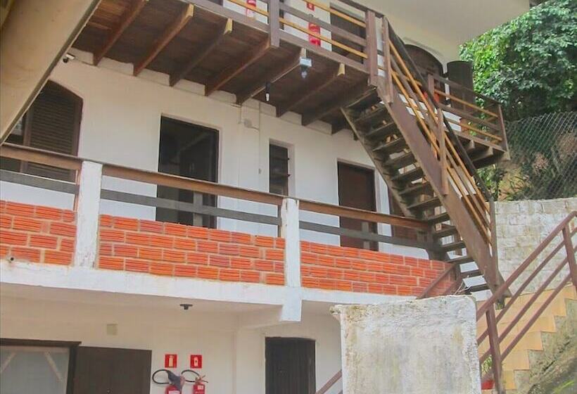 ペンション Pousada Chale Suisso