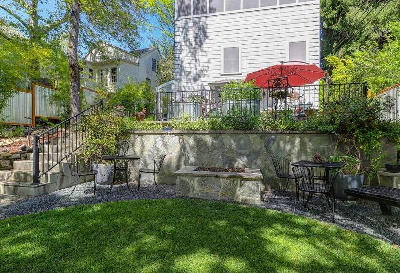 Общежитие Broad Street Inn