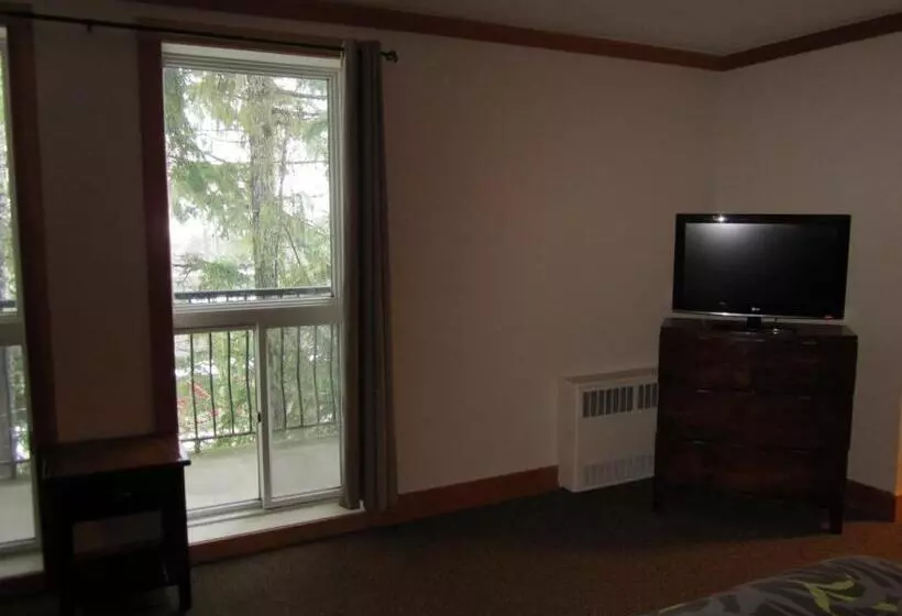 Retkeilymaja The Lodge At Skeena Landing