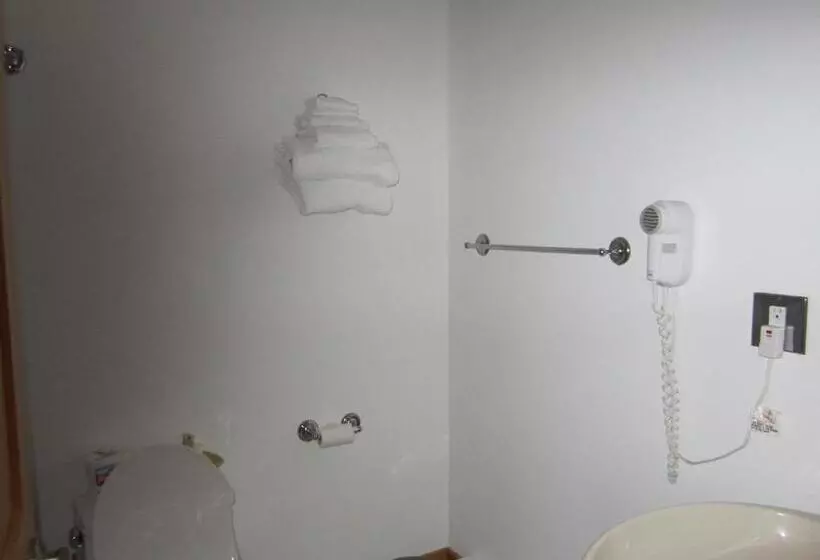 Retkeilymaja The Lodge At Skeena Landing