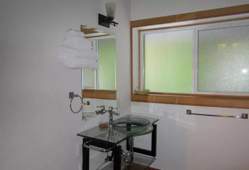 Retkeilymaja The Lodge At Skeena Landing