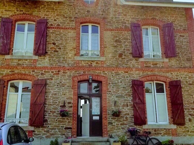 민박 Chambres D Hotes Vue De La Rance