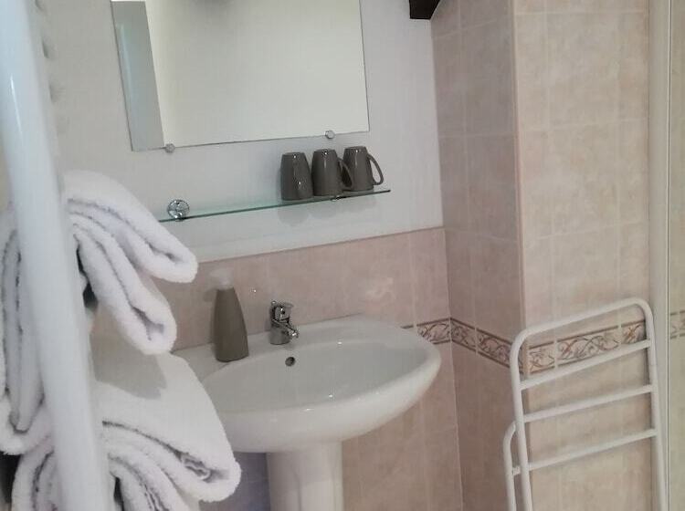 민박 Chambres D Hotes Vue De La Rance