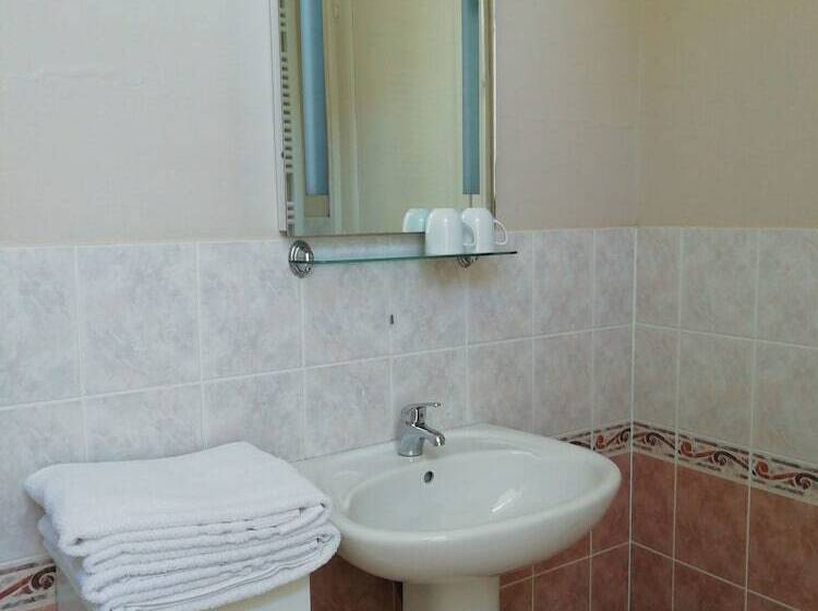 민박 Chambres D Hotes Vue De La Rance