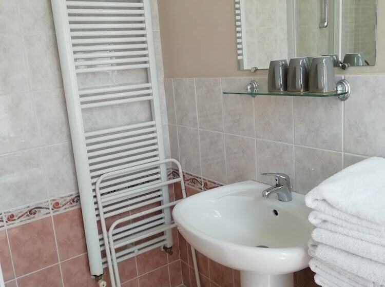 민박 Chambres D Hotes Vue De La Rance