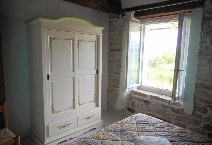 ホテル Agriturismo Cascina Serra