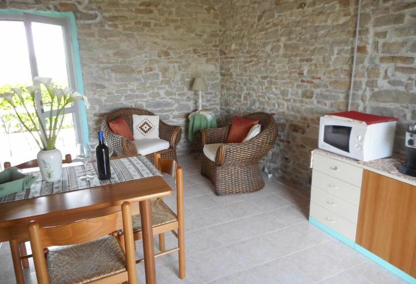 ホテル Agriturismo Cascina Serra