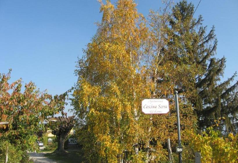 ホテル Agriturismo Cascina Serra