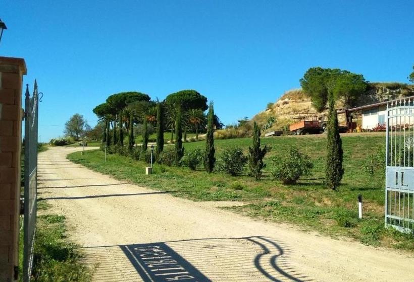 Отель Agriturismo Il Poderino