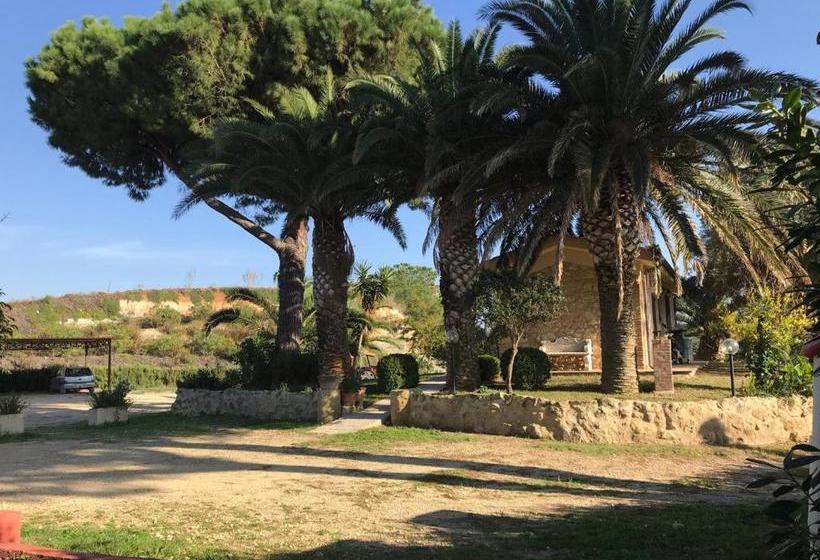 Отель Agriturismo Il Poderino