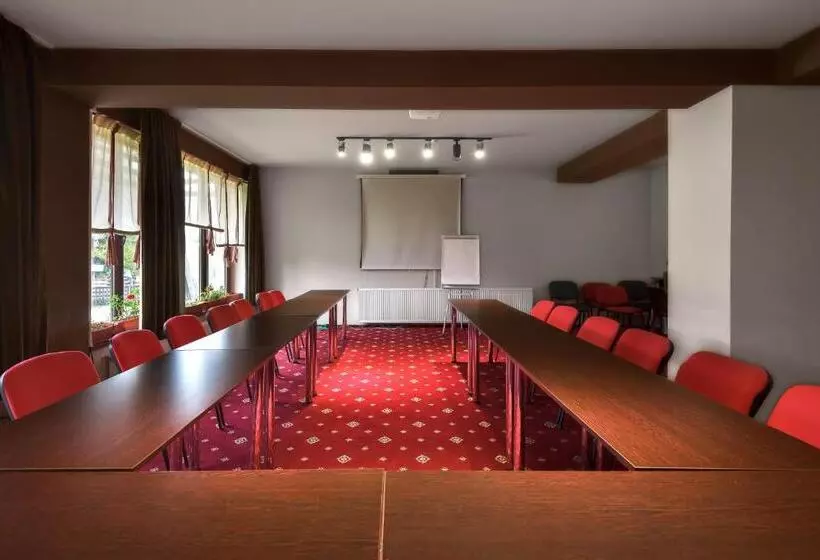 ペンション Casa Muntelui