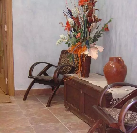 ペンション El Pedrís