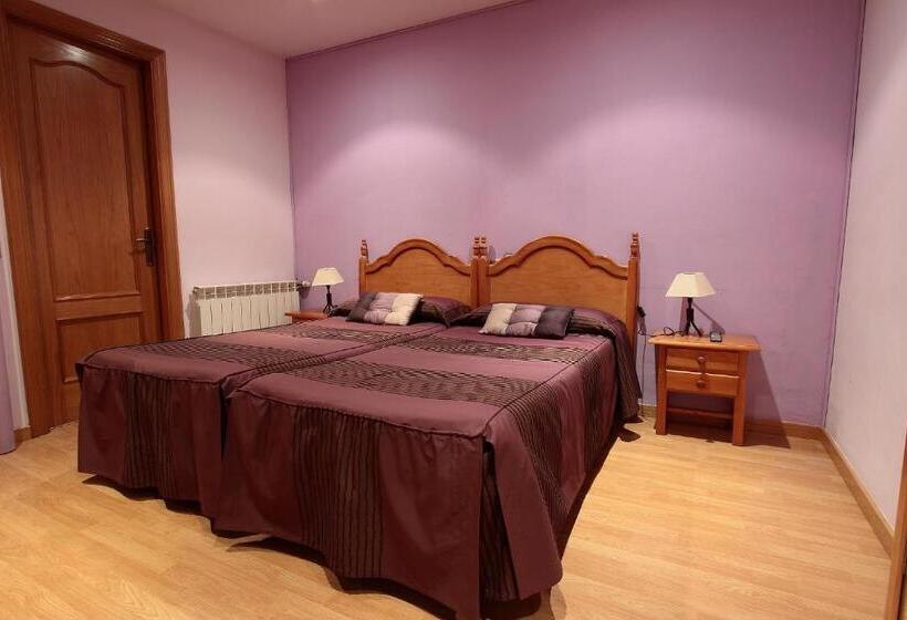 ペンション El Pedrís