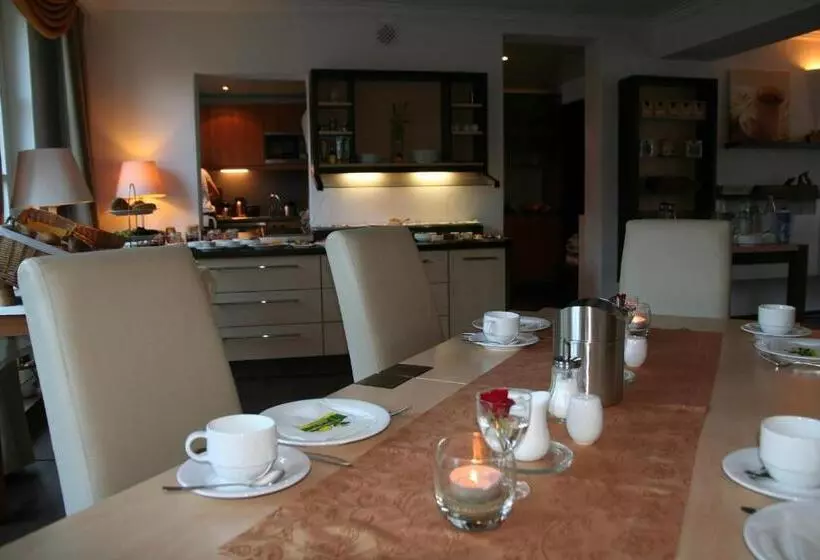 ペンション Gästehaus Schwarzenauer Mühle