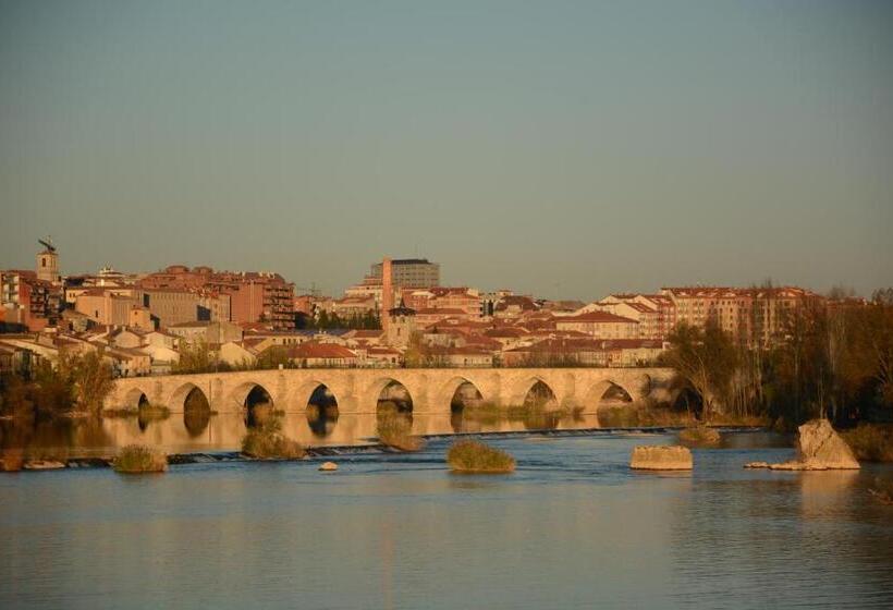 Majatalo Hostal Don Rodrigo