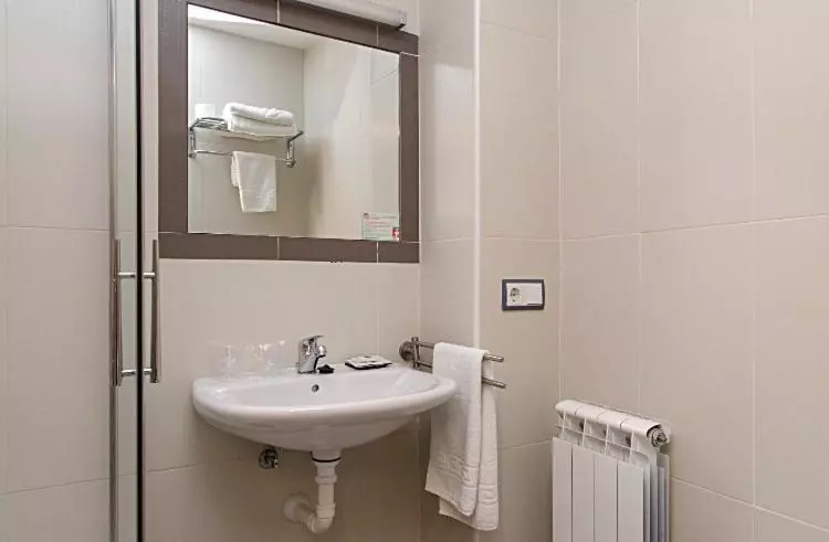 ペンション Hostal Don Rodrigo