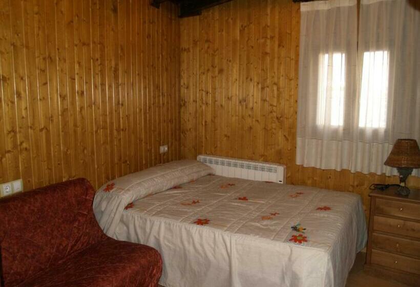 بنسيون Hostal Tribal