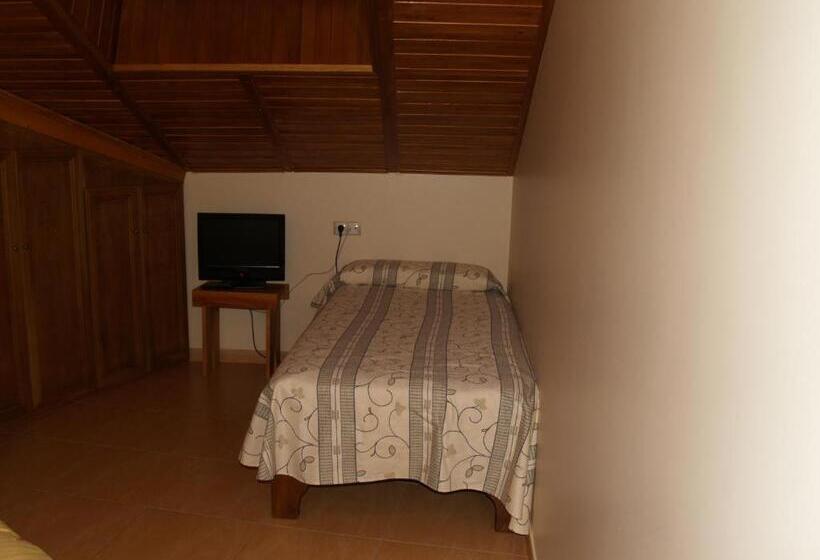 بنسيون Hostal Tribal