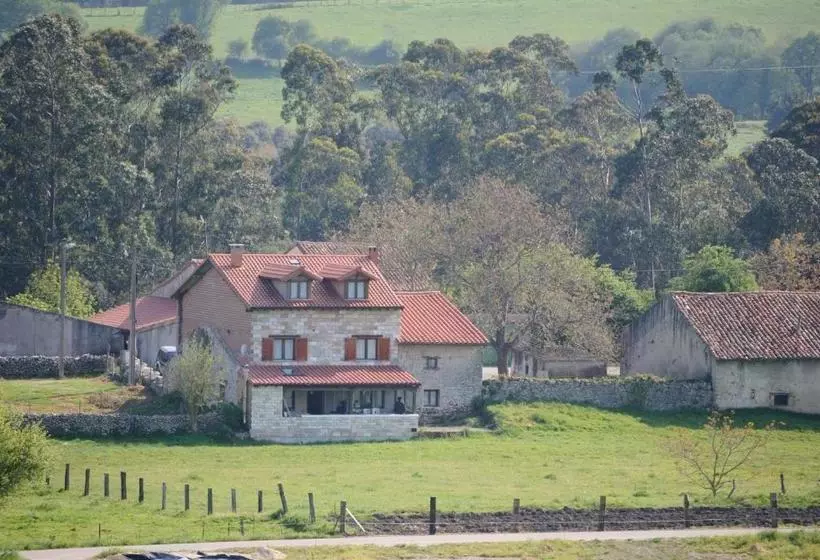 پانسیون Hosteria El Corralucu