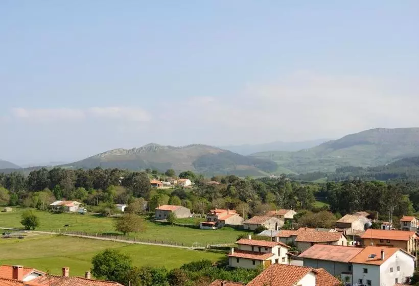 پانسیون Hosteria El Corralucu