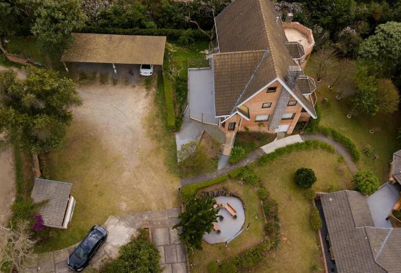 پانسیون Pousada 3 Pinheiros A 400m Do Museu Automotivo Carde