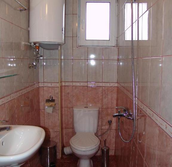 펜션 Tarnovski Dom Guest Rooms