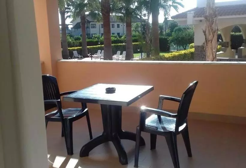 Villa Laura Residence Hotel Apartments & Studios