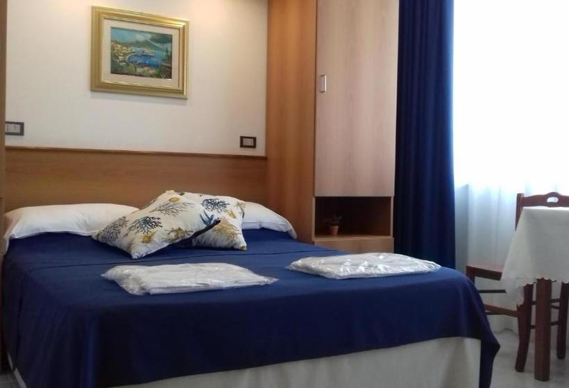 Villa Laura Residence Hotel Apartments & Studios