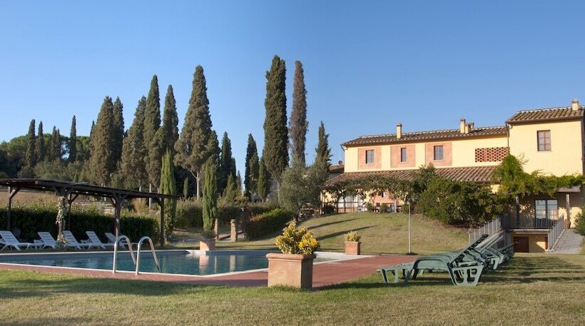 هتل Agriturismo Fattoria Rozzalupi