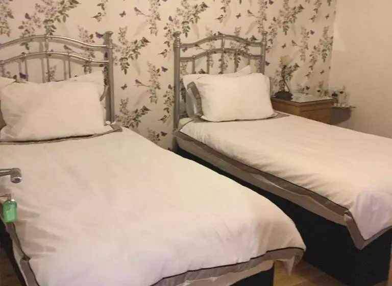 ペンション Acer Guest House