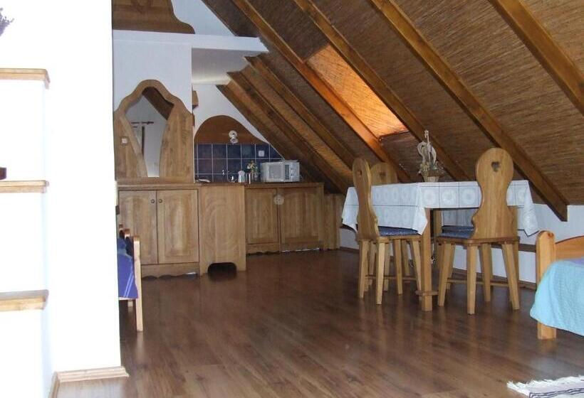 ペンション Csátó Vendégház