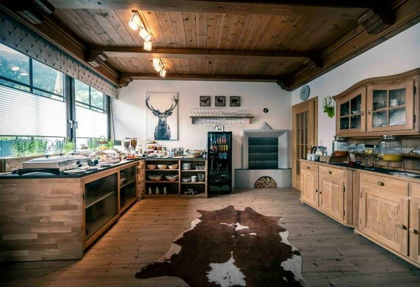 ペンション Golf & Ski Chalet