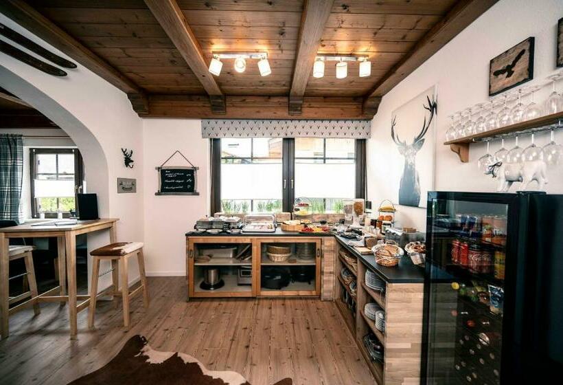 ペンション Golf & Ski Chalet