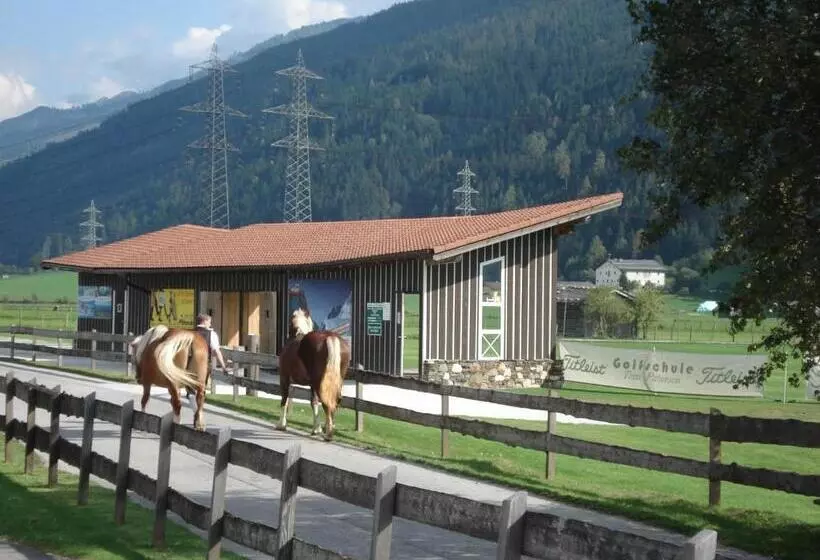 ペンション Golf & Ski Chalet