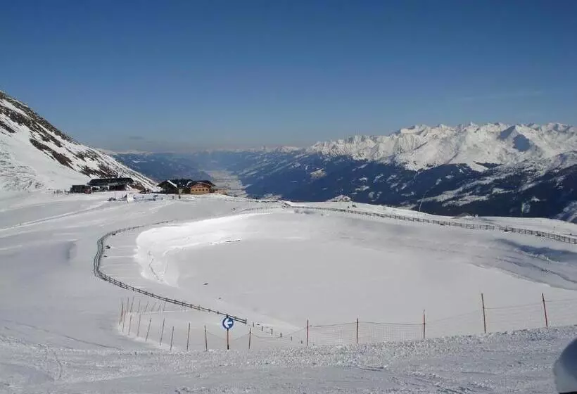 ペンション Golf & Ski Chalet