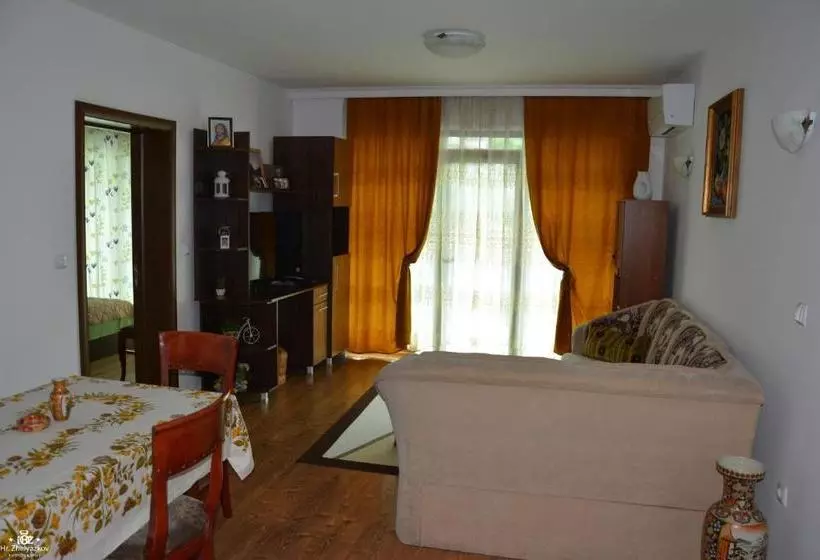 پانسیون Guest House Mimosa