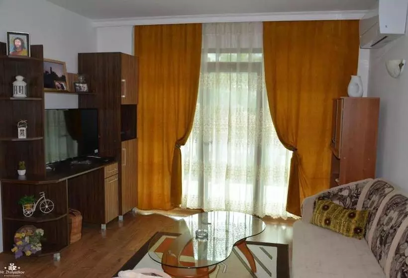 پانسیون Guest House Mimosa