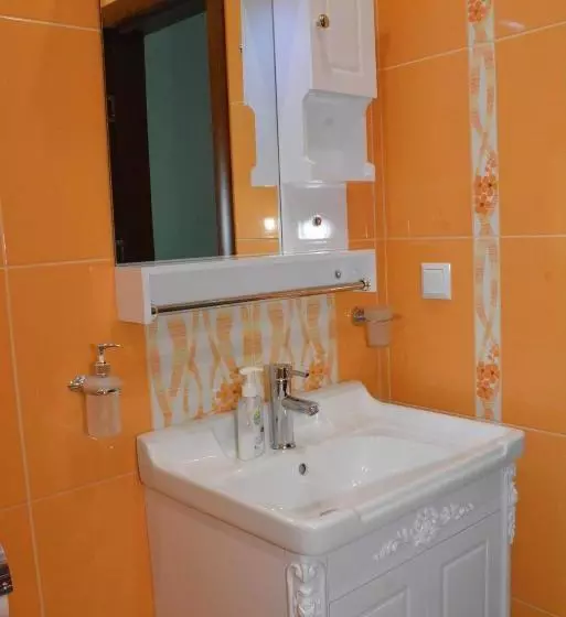 پانسیون Guest House Mimosa
