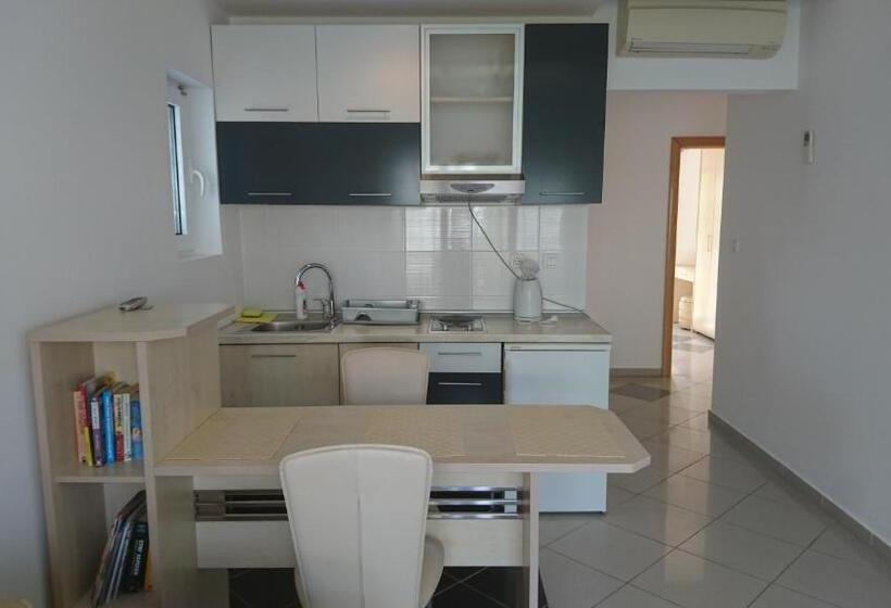 膳宿费 Springs Apartments & Rooms