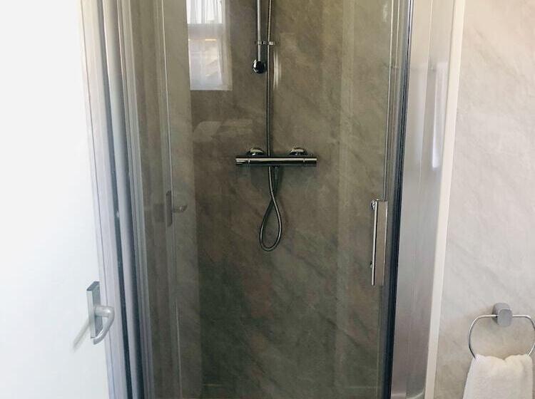 膳宿费 The Grosvenor House