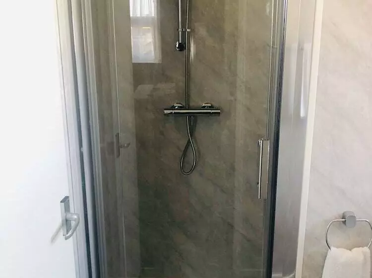 Majatalo The Grosvenor House