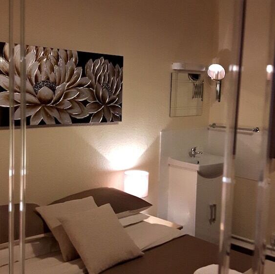 膳宿费 Westbrook Lodge Guest House