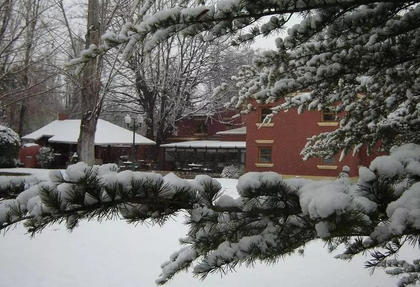 Retkeilymaja Robles De Besares