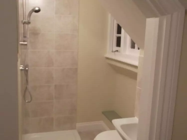 Retkeilymaja The Stag Enfield