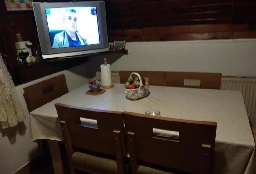 پانسیون Guest Accommodation Bakic