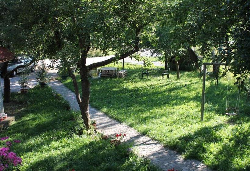 پانسیون Guest Accommodation Bakic